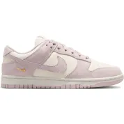 Nike Dunk Low Wmns "Pearl Pink"